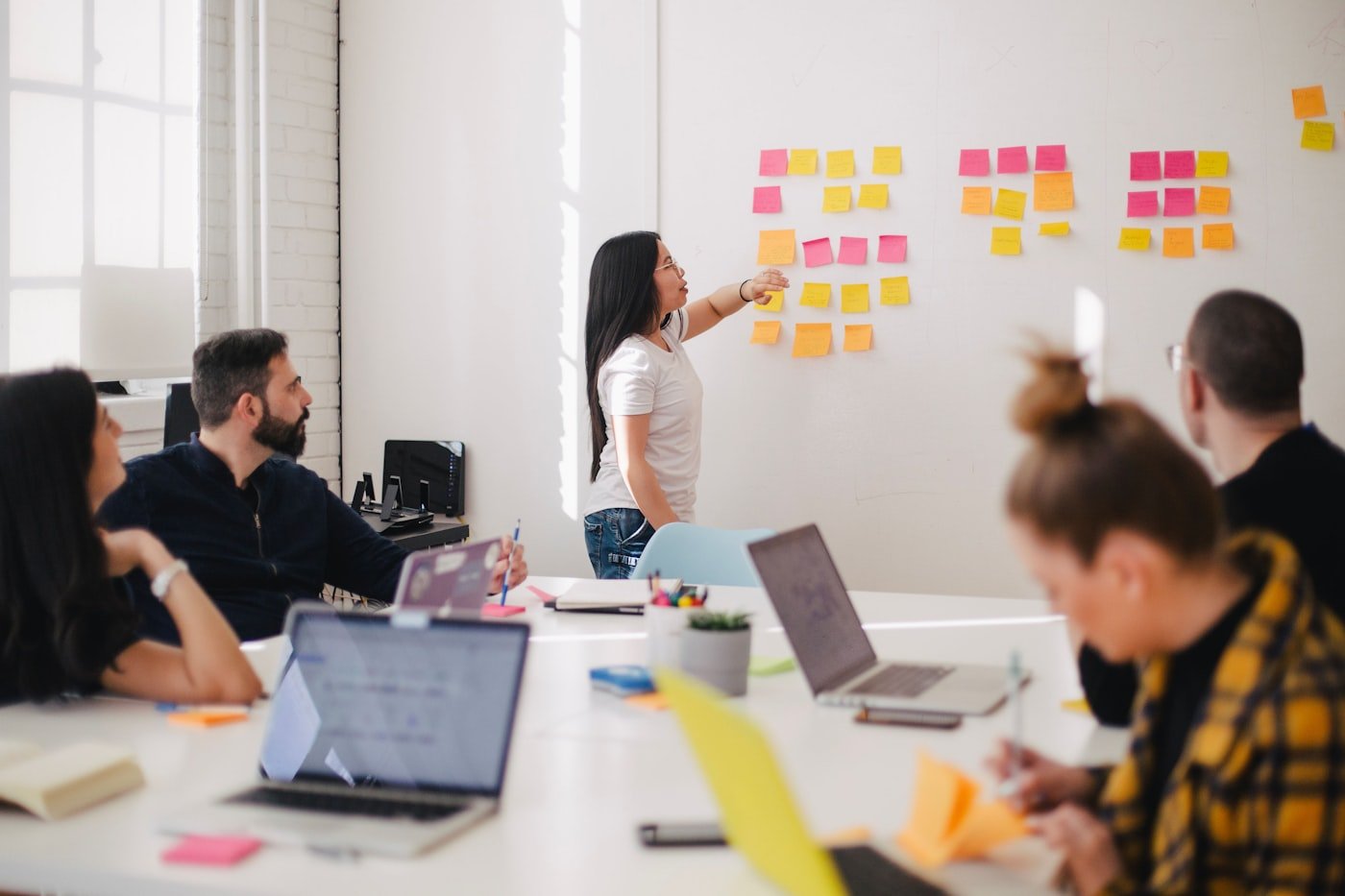 VIC consulting team